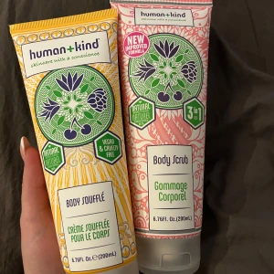 Body Lotion + Body Scrub - Bodylotion 200ml och bodyscrub 200ml från Human+Kind, aldrig använda💗