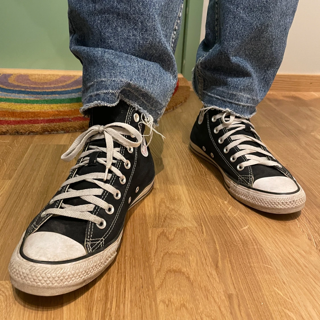 Svarta Converse