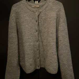 Fin kofta - Mysig kofta som är knappt använd 