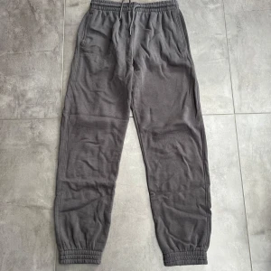 Mjukis byxor  - Bra skick, aldrig använda.