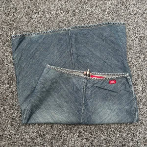 Miss Sixty kjol - Så fin kjol från märket Miss Sixty! Säljer då jag tyvärr inte fått användning för den! Hör av dig vid intresse eller frågor💗