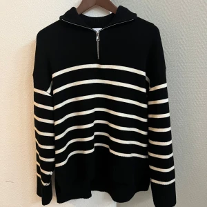 Stickad Zara tröja  - Storlek M Använt fåtal gånger 