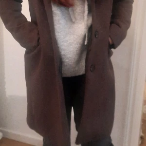 Oanvänd fin kappa från Ellos - Oanvänd Storlek 38