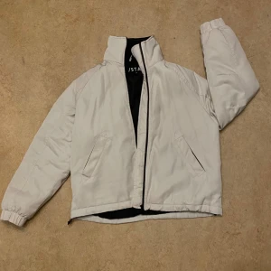 Stay jacka - En fin jacka i bra skick och perfekt för hösten 