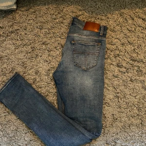 ToS Jeans - Jeans från Tiger of Sweden med en slim passform