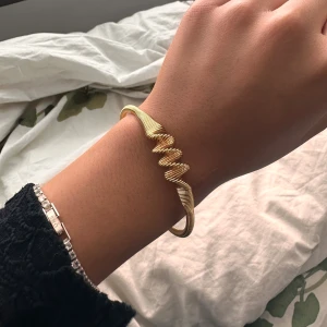 guld armband  - stainless steel🥂❤️😍🤞🏻