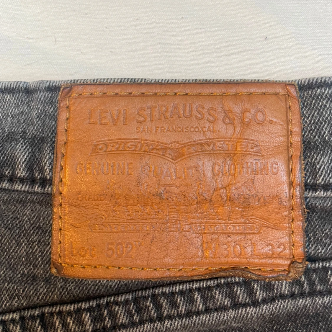 Gråa Levis jeans  - 92
