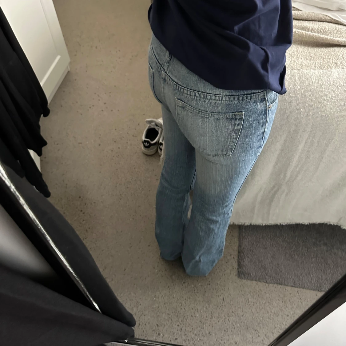 Low waist bootcut blåa jeans - 90