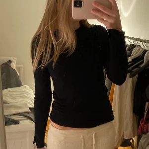 Tröja - Fin tröja från zara, knappt använd.💓 