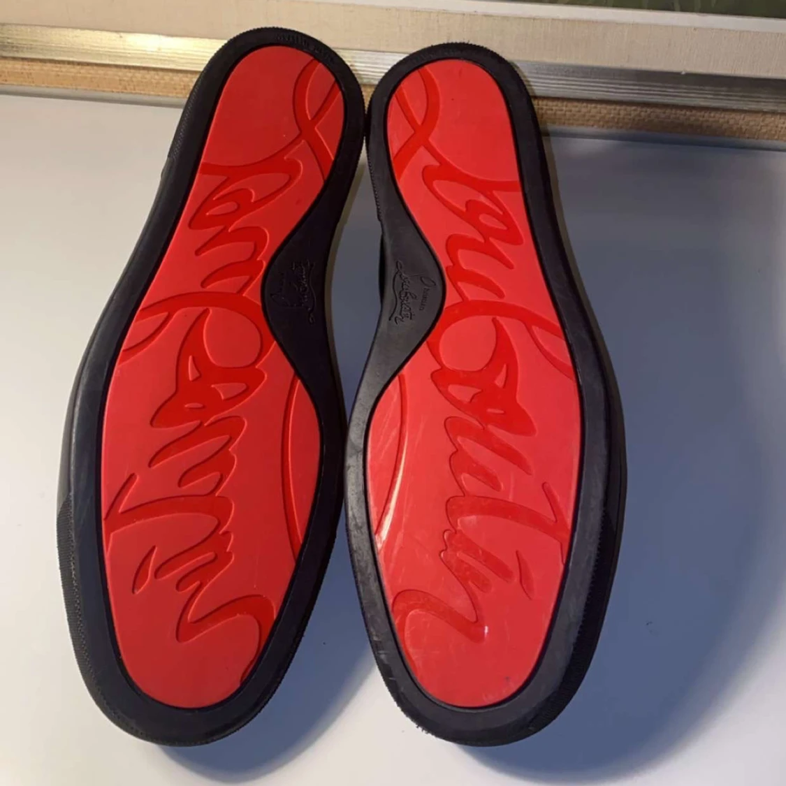 Christian Louboutin - 90