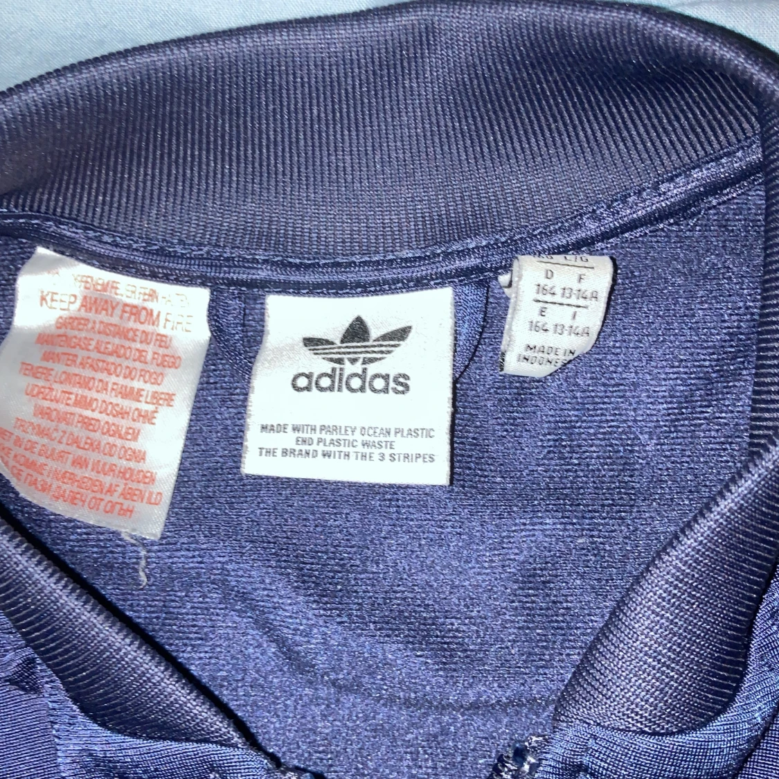 Mörkblå träningsjacka från Adidas  - 2