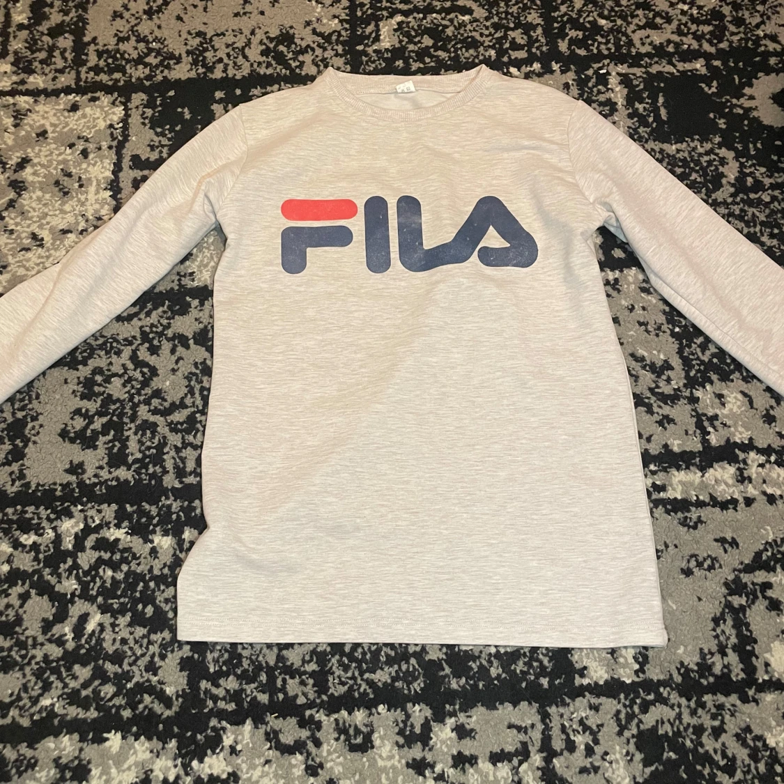 Grå långärmad tröja från FILA - 1