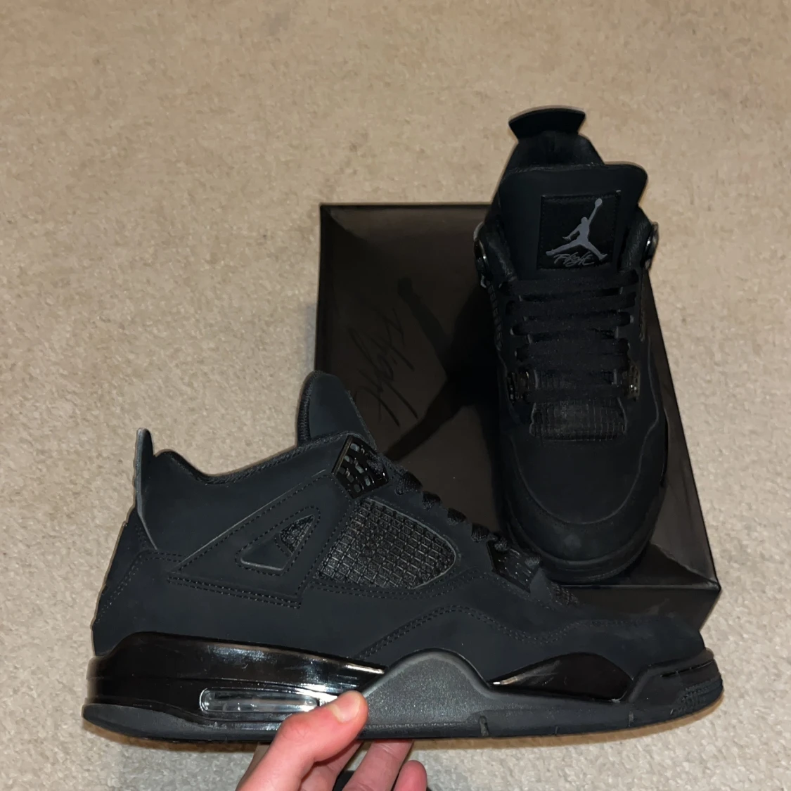 Black cats jordan 4 - 2