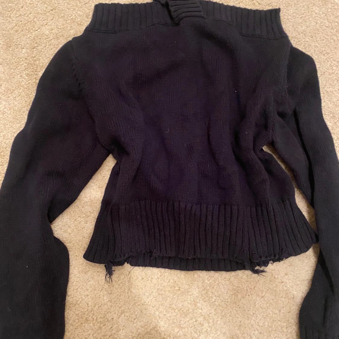 Mörkblå tröja - 90