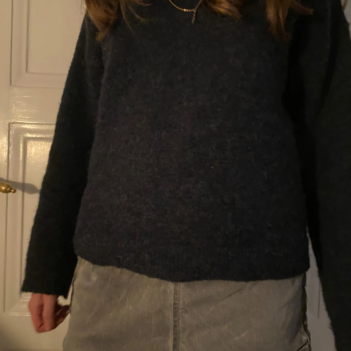 Grå jeanskjol med paljettdetaljer - 1