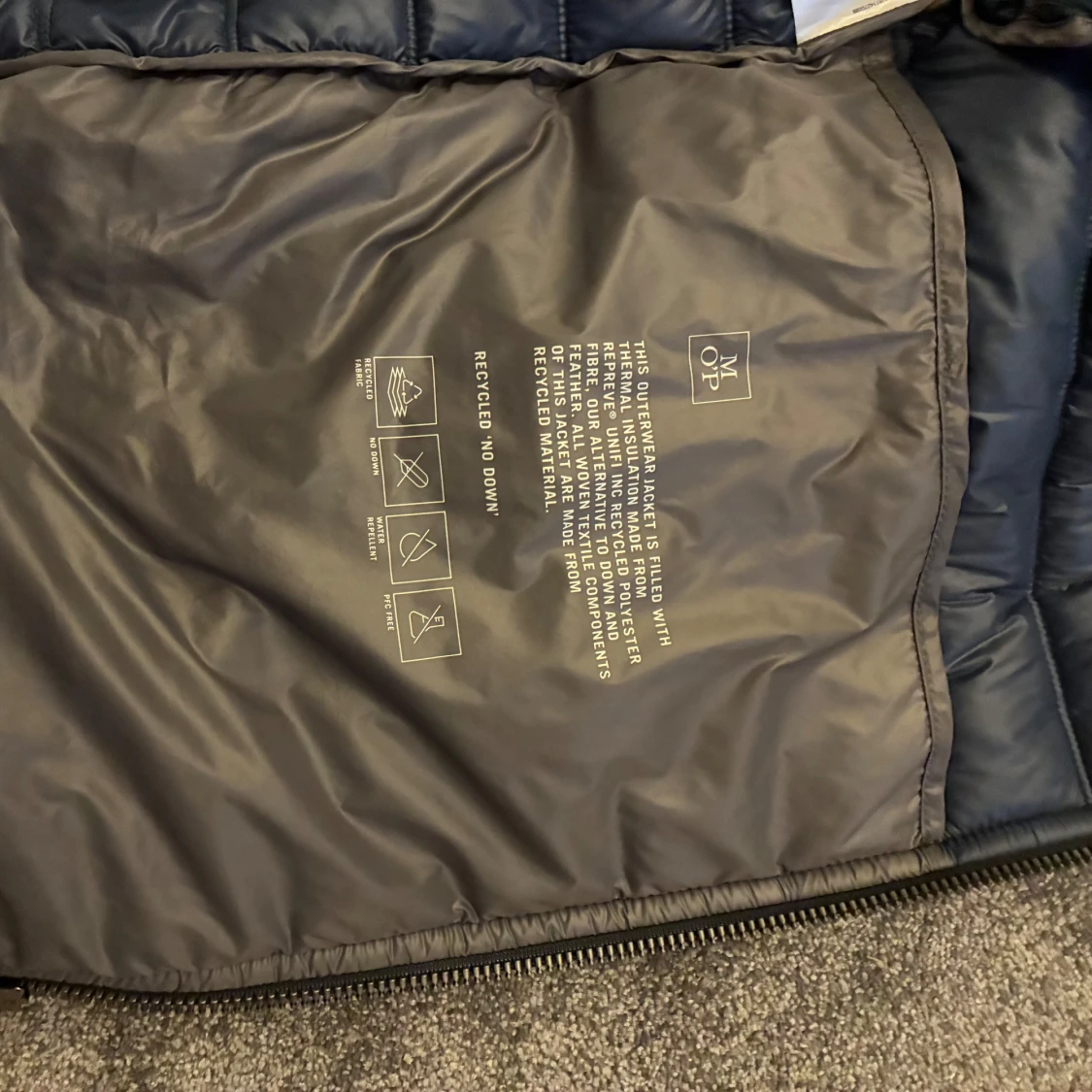 Mörkblå pufferjacka från Marc O'Polo - 2