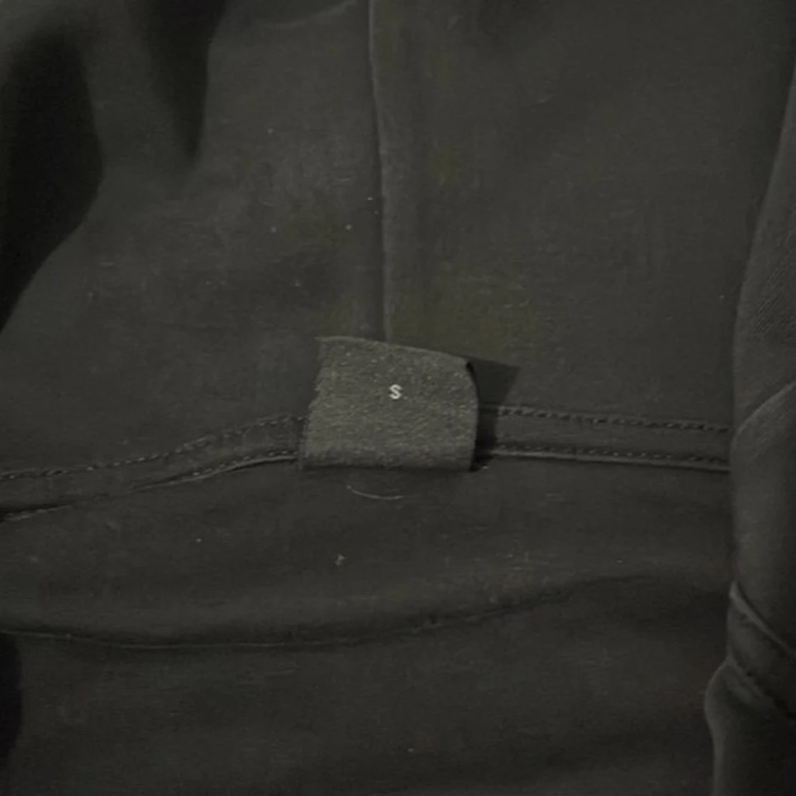 Svart huvtröja från Boss - 2