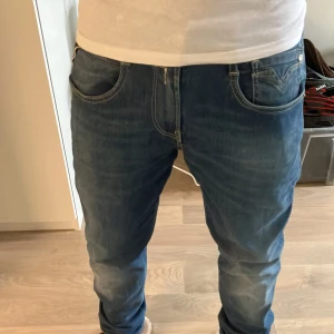 Replay anbass - I princip helt nya Replay anbass som är skit feta nypris 2000 vårat pris 499 som är skit bra pris 🙌🏻