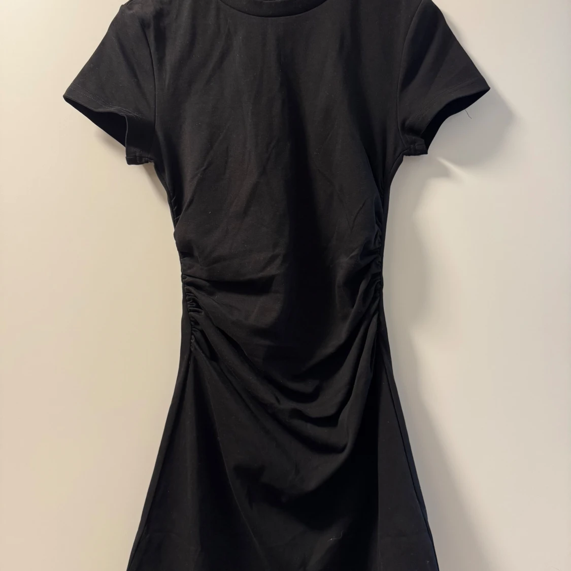 Svart kortklänning från Whitefox  - 3