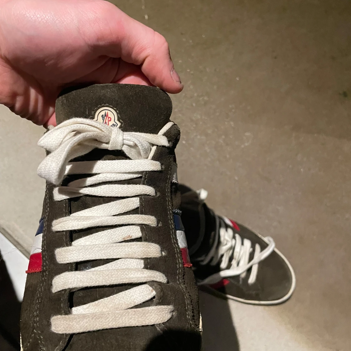 Bruna sneakers från Moncler - 1