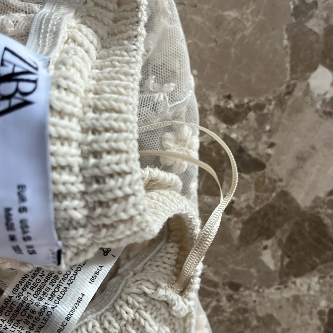 Beige stickad topp från Zara - 2