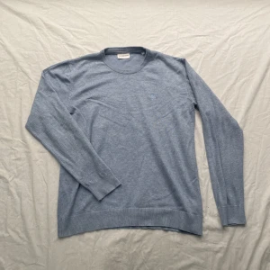 Merinoull tröja  - Fet tröja i 100% merinoull i riktigt bra skick från Lindbergh | storlek L men sitter som M