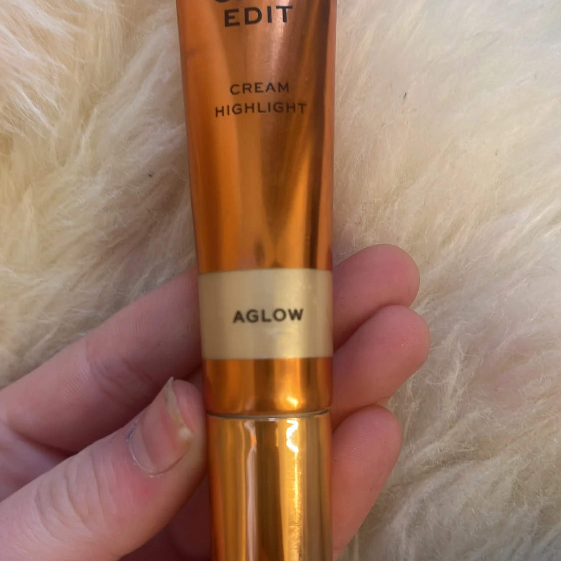 Glow Edit Cream Highlight i nyansen Aglow - 2