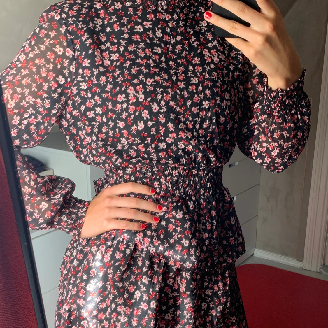 Blommig klänning - 91