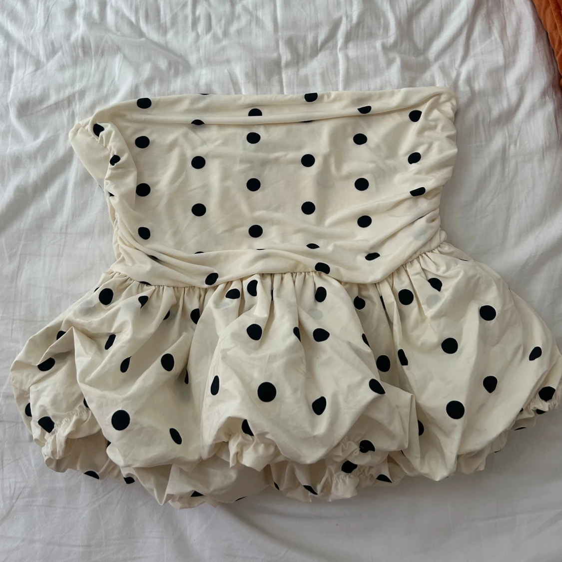 Prickig bandeau topp