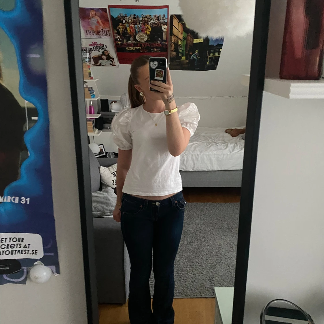 Vit kortärmad topp med puffärmar - 90