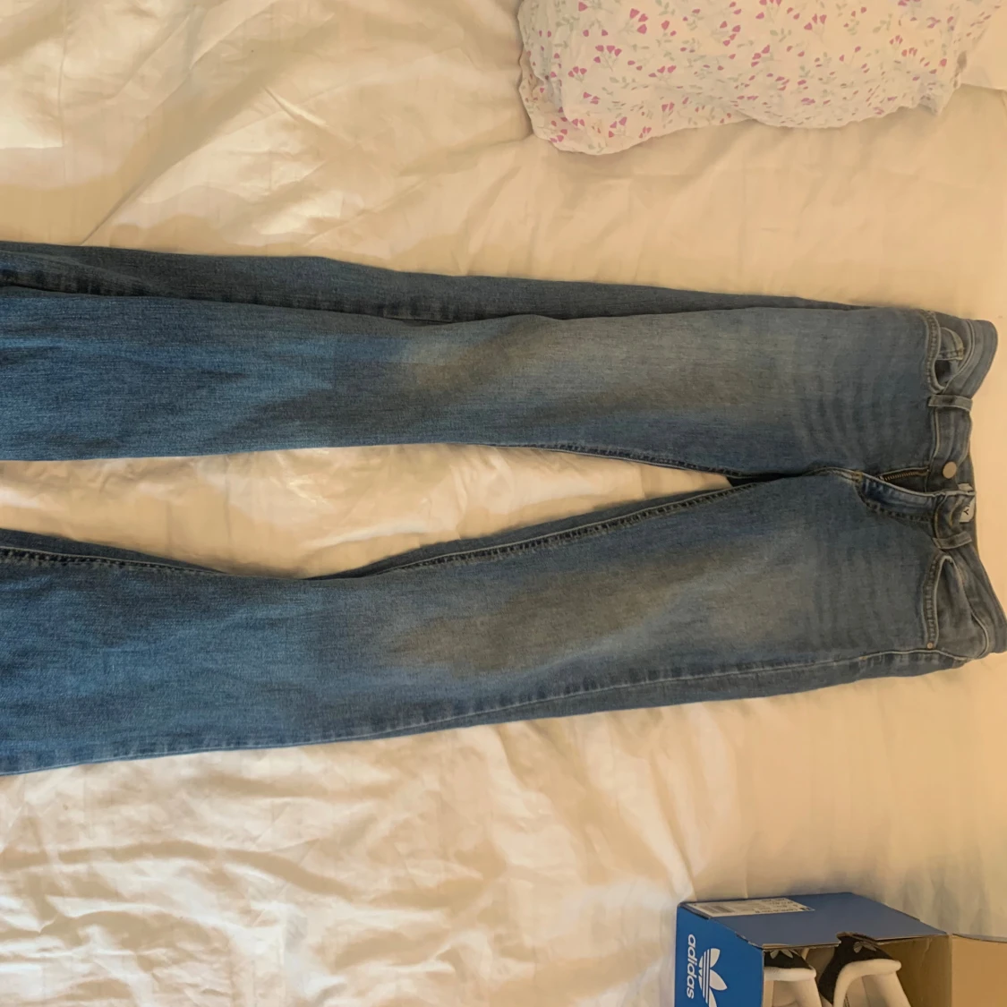 Blå jeansbyxor - 91