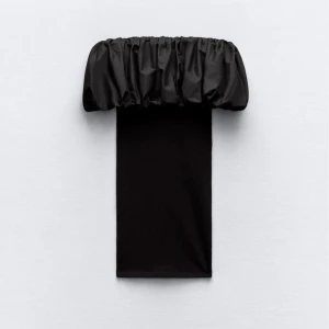 Zara klänning  - Säljer en jättefin klänning från zara som är slutsåld, prislapp sitter kvar stl S💗