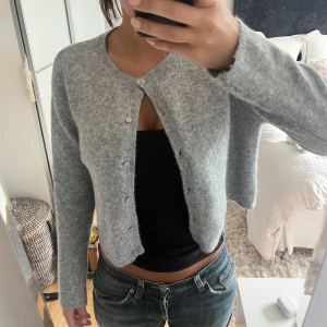 Grå kofta  - Grå kofta från zara ❤️