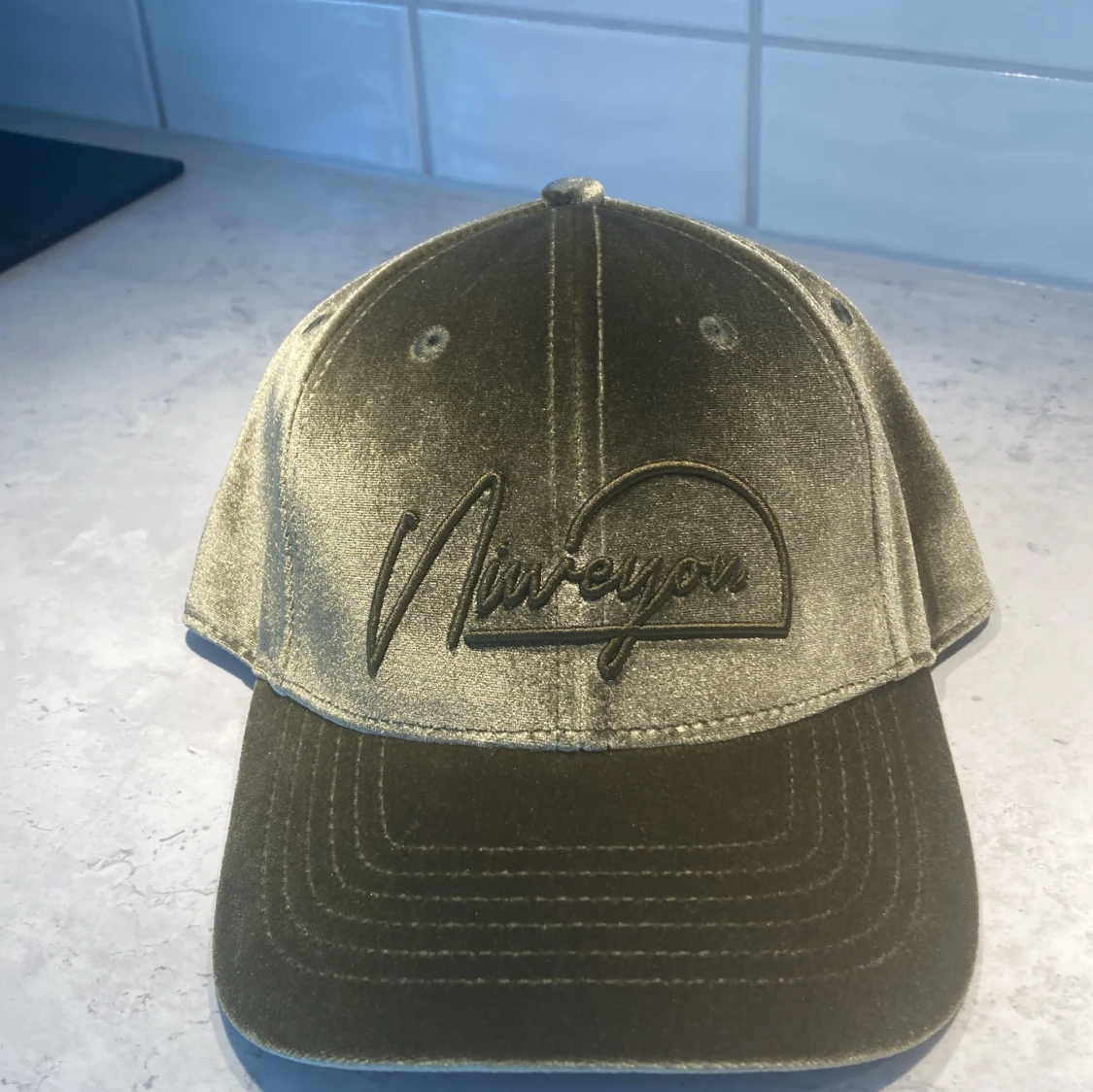 Grön keps från Niweyou