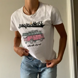 T-shirt med tryck - Super bekväm tröja men säljs då den inte kommer till användning 💕