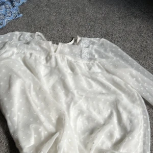 Blus - Långärmad blus från vila ny 399kr