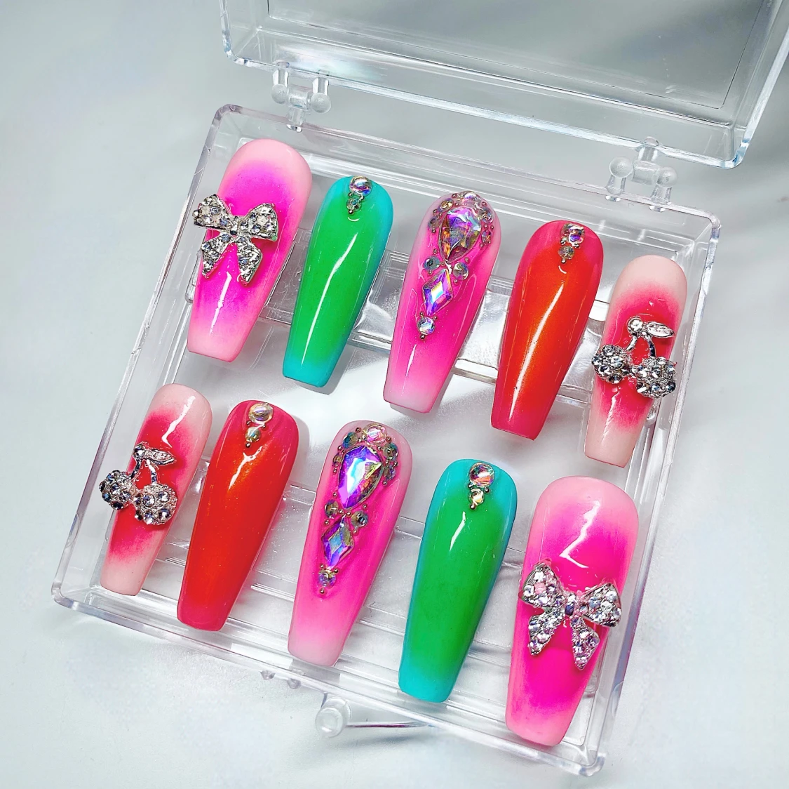 AURA PRESS ON NAILS  - 90