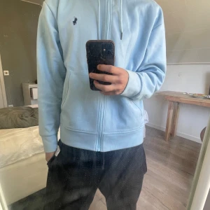 Polo Ralph lauren hoodie - Ett riktigt fett polo Ralph lauren hoodie i storlek M