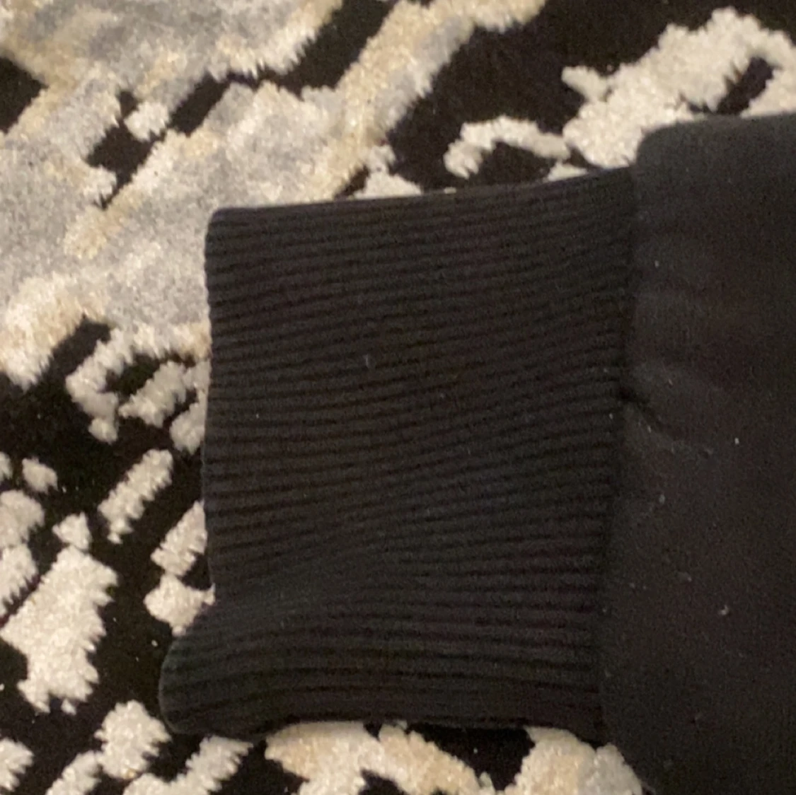 Svart hoodie från Prada - 4