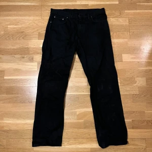 Svarta jeans från McGordon - Snygga svarta jeans från McGordon, Storlek W36 L32.       Gott skick🔥