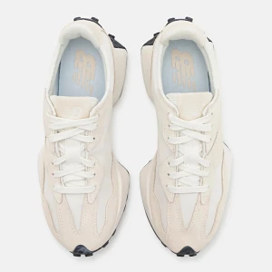 New Balance 327 - Linen - Använda 2 ggr men för stora 