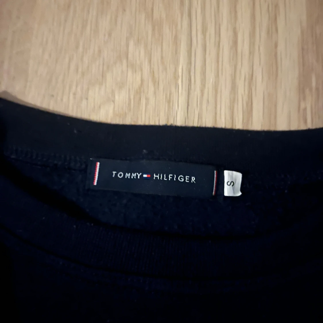 Navyblue tröja från Tommy Hilfiger - 1