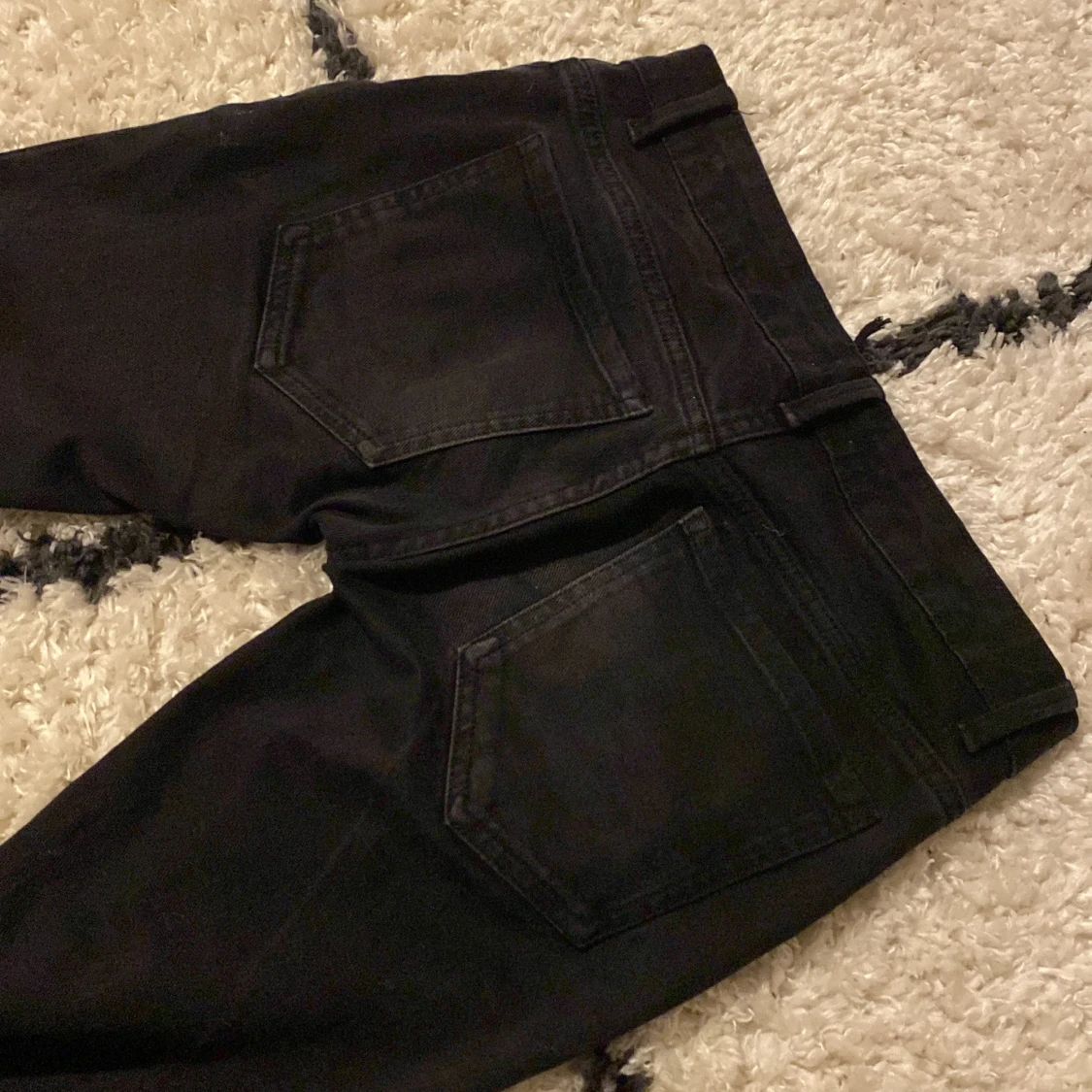 Svarta bootcut jeans - 3