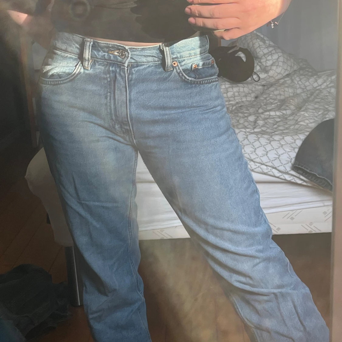 Blå jeans med hög midja - 1