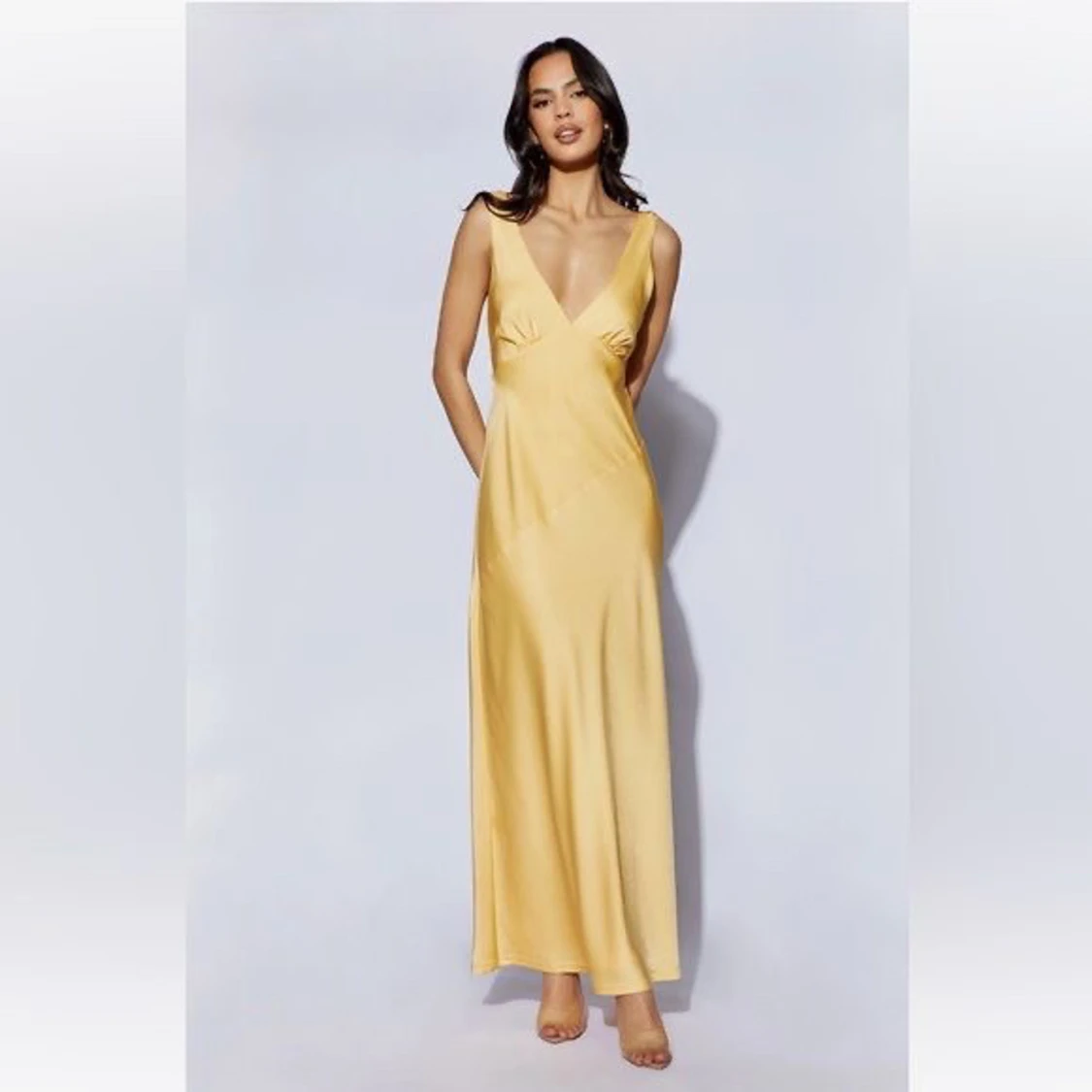 Meshki klänning  - 1