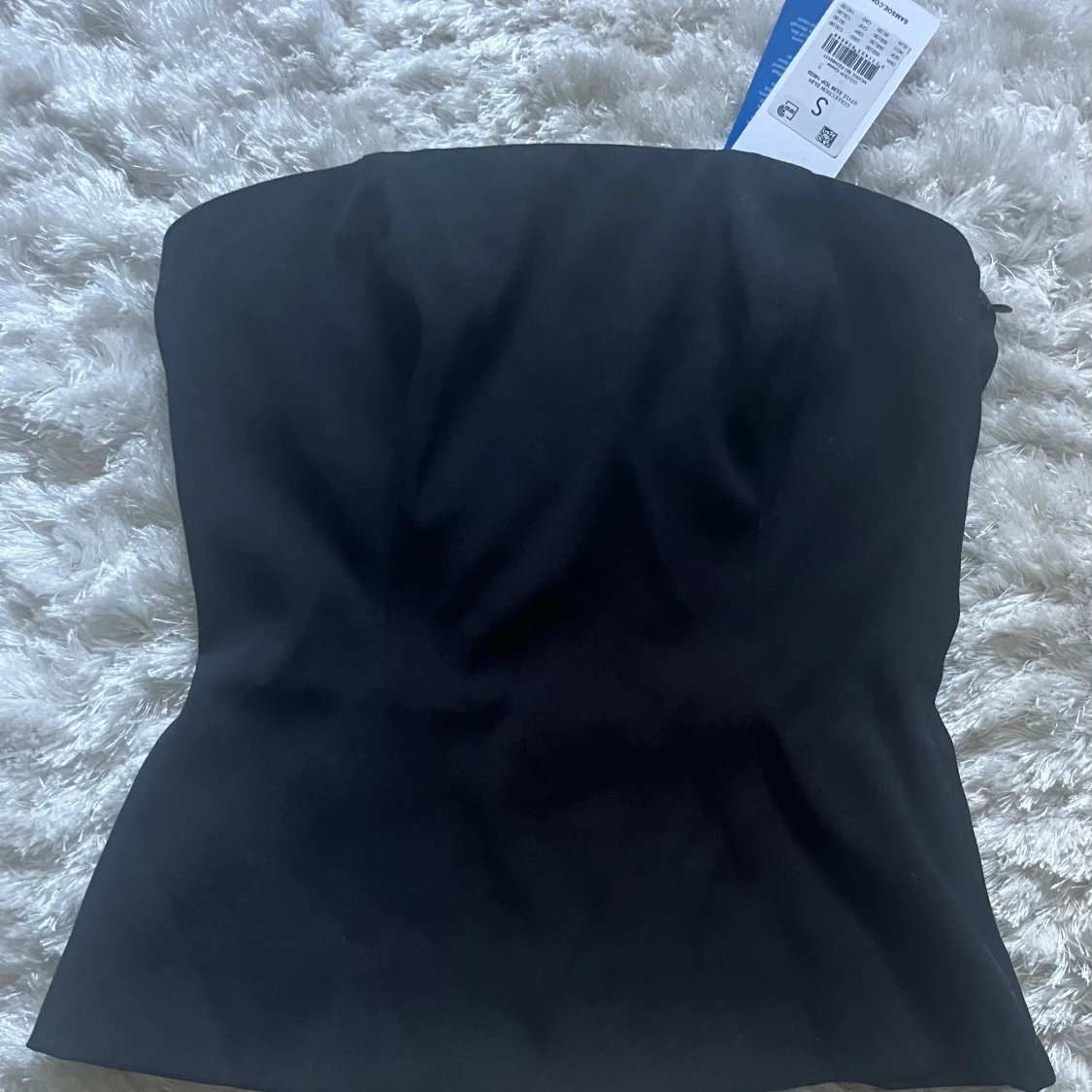 Jättefin oanvönd svart ärmlös topp från Samsø - 90