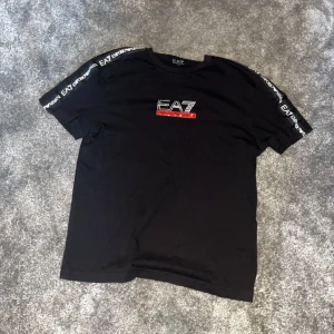 EA7 tracksuit  - Diskutera pris privat