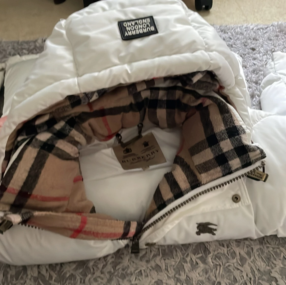 Burberry jacka  - 93