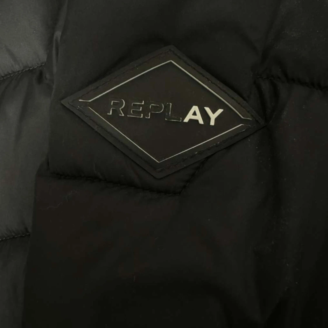 Svart quiltad jacka från Replay - 90