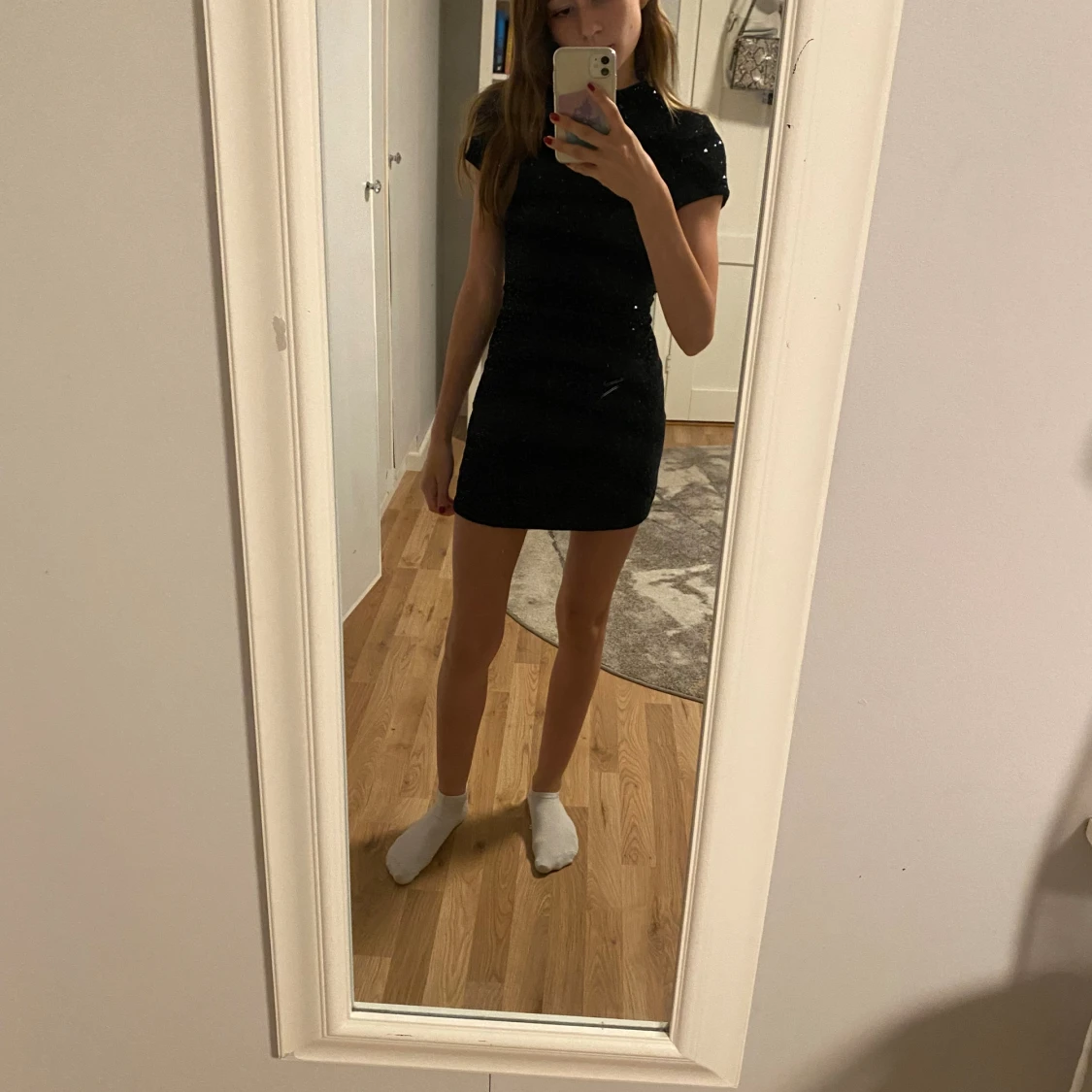 Jättefin glittrig klänning  - 91